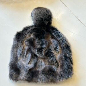 Faux fur Pom Pom beanie